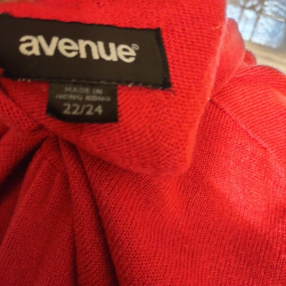AVENUE -MAGENTA COLOR SWEATER-BUTTON FRONT-SIZE: 22/24 - Picture 5 of 5